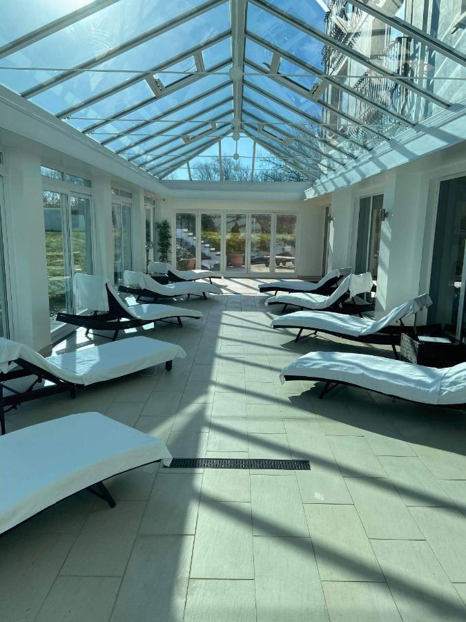 Towers Hotel&Spa Swansea Buitenkant foto