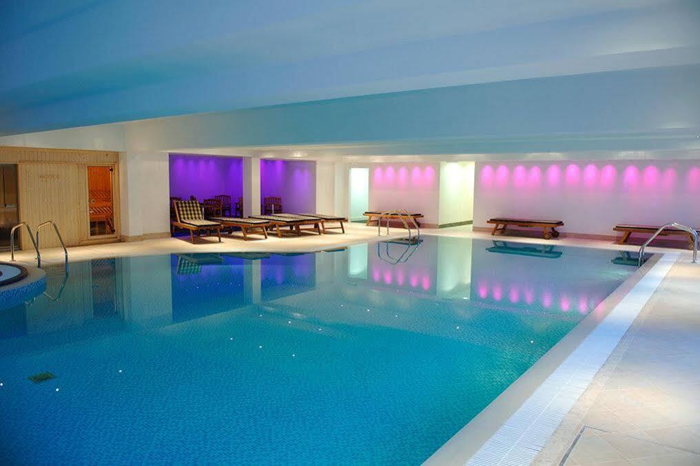 Towers Hotel&Spa Swansea Buitenkant foto